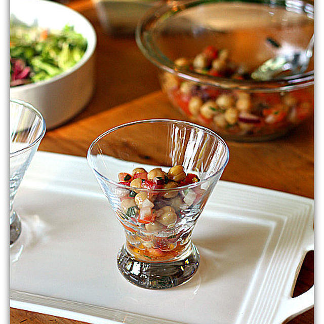 Middle Eastern Chickpea Salad