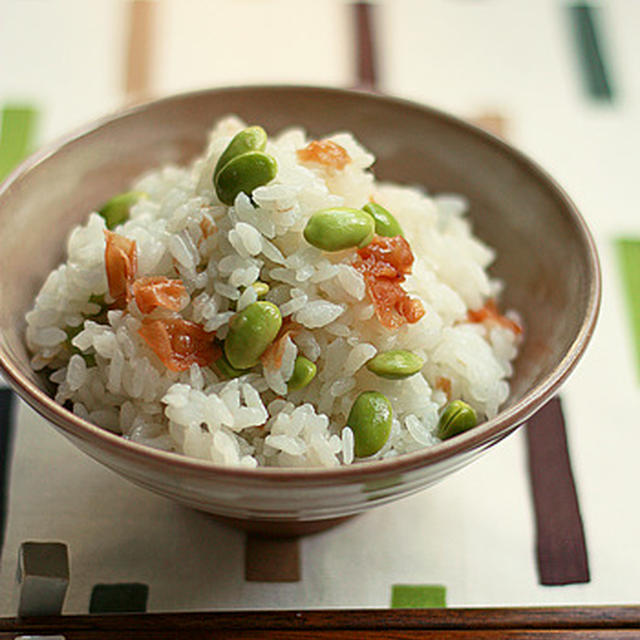 枝豆と梅干しの混ぜご飯