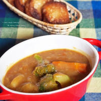 ゴロン と お肉 の マイルドみるくカレー 。