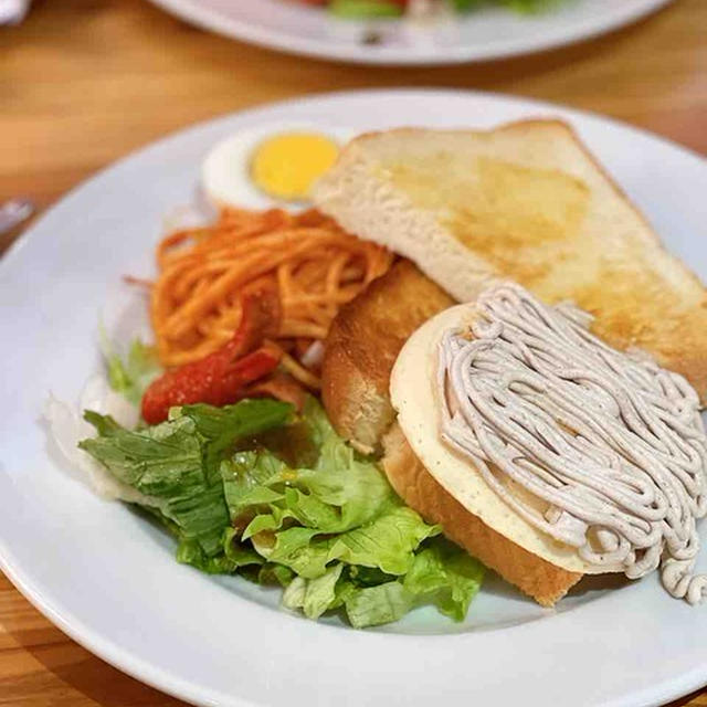 大阪（北摂）モーニング情報と、具だくさんで旨みたっぷり！【魅惑のトムヤムクン風エスニックスープ】