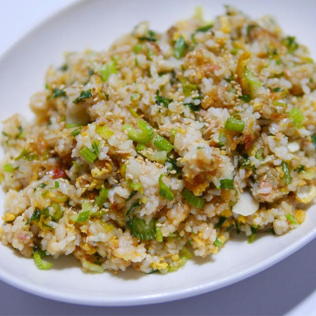 セロリが１本あったら「セロリチャーハン」ツナ缶との相性もバツグン｜ベランダ菜園で唐辛子は育てやすい