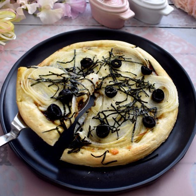 新タマネギと海苔のちょっと和風なピザ！