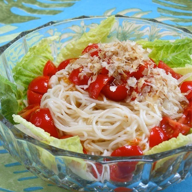 涼味ランチ！残ってたトマト使いきり〜簡単、ヘルシーでがっつり！ぶっかけトマト素麺。