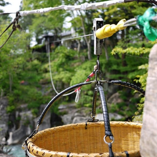 一関「郭公屋」の空飛ぶだんご