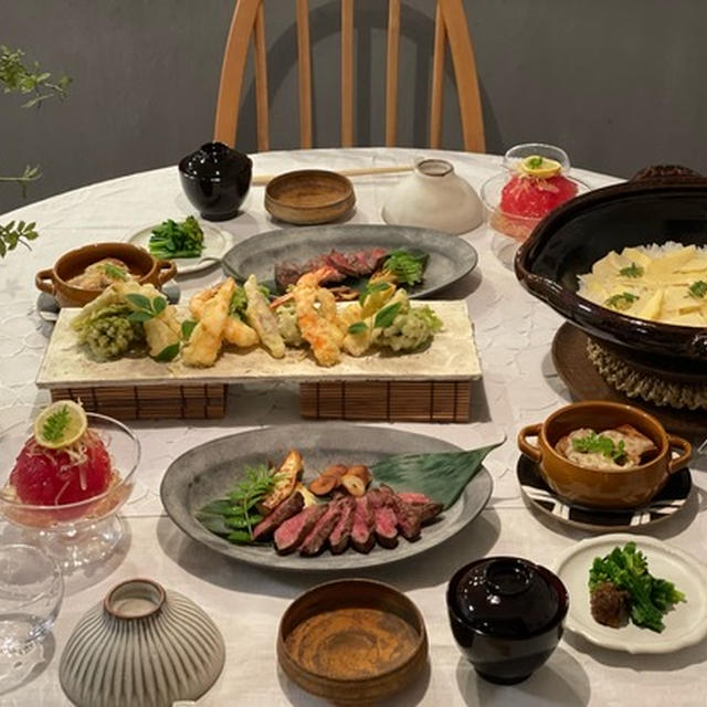 土鍋で炊くたけのこご飯と、牛ランボソステーキと天ぷらとか、休日のぜいたくごはん