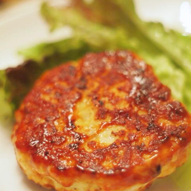 川越達也シェフ流のジューシー鶏ハンバーグ＆満月みたいな目玉焼きの作り方