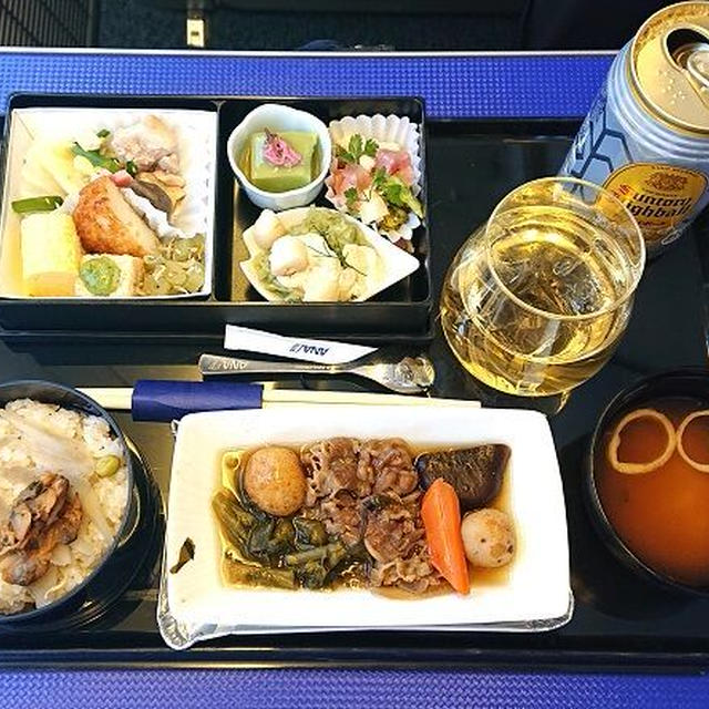 ANAプレミアムクラスの機内食3月～4月★羽田⇔那覇便：夕食★そして再びA&W那覇空港店のハーフカットの切り方について