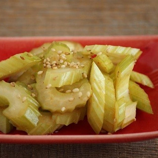 簡単・副菜♪セロリのピリ辛醤油和え