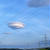 強風の日に見たレンズ雲