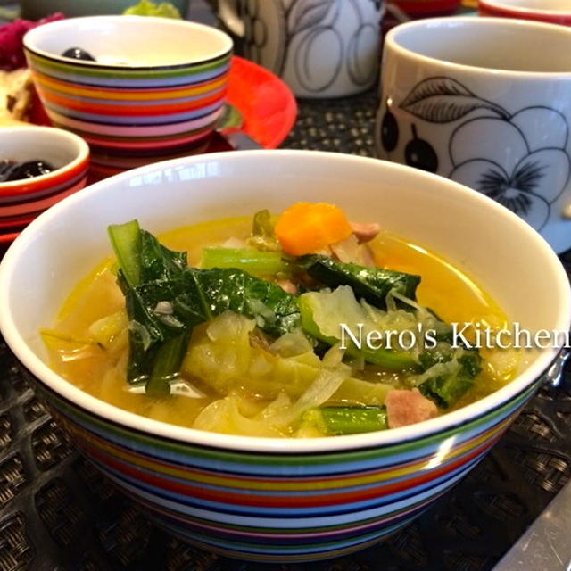鶏もも肉と野菜たっぷりのスープ&ティーマとオリゴのワンプレート♪