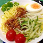ジャージャー麺 と プールの試合