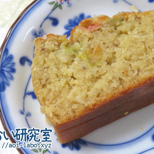 料理日記 183 / ルバーブココナッツケーキ(小麦粉・砂糖不使用)
