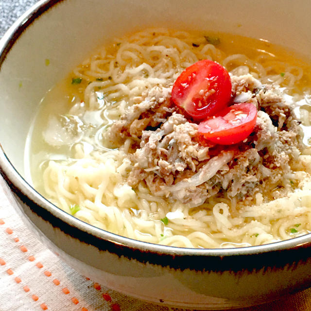 【さば缶とたまねぎで☆和風冷やしラーメン】