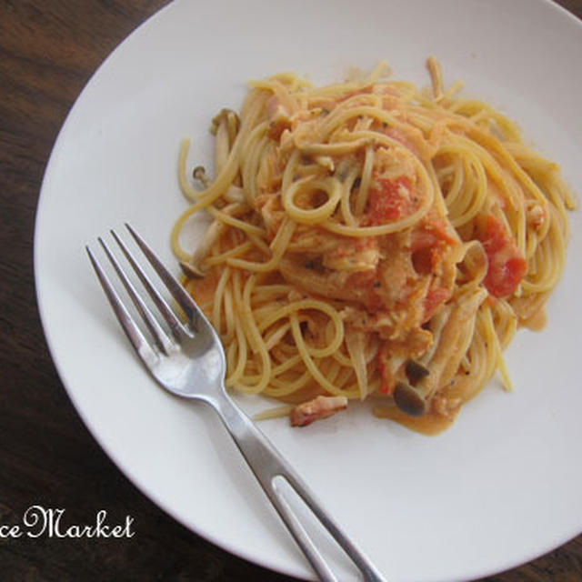 カニのトマトクリームパスタ