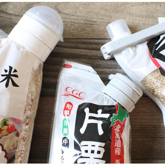 調味料＆粉ものがこぼれる＆出すぎる問題を解消！ダイソーの袋キャップが超優秀！