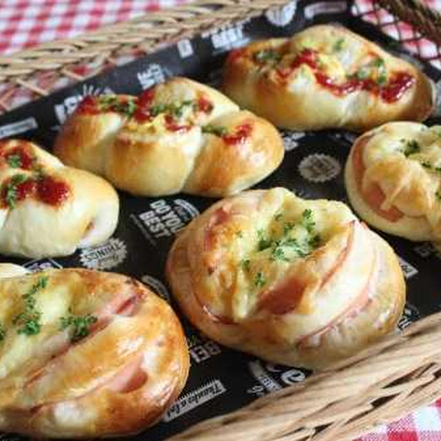 お惣菜パン2種とくらしのアンテナ掲載♪