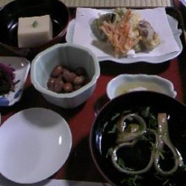お昼は精進料理！