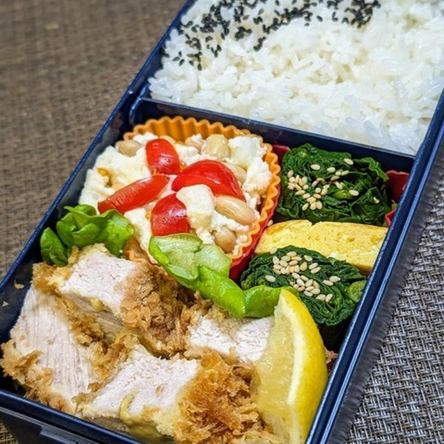 夫のお弁当８☆人気の厚切りとんかつ入りだからね