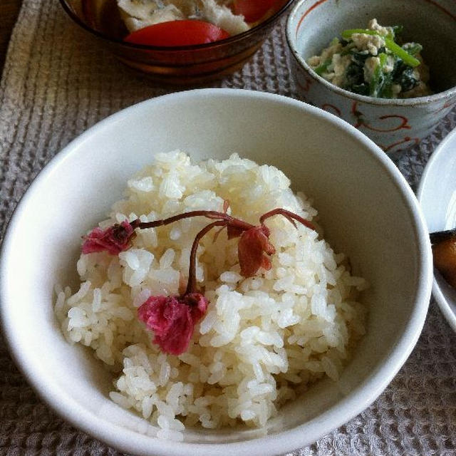 桜ごはんの朝ごはん
