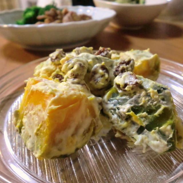 つくれぽ★ぴよさんレシピで｢南瓜とレーズンのサワークリーム和え｣