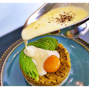 こんなの初めて！とろ～り濃厚チーズの薬膳キーマカレー＠広尾「ギャラリーコンシャス カフェ＆バー」