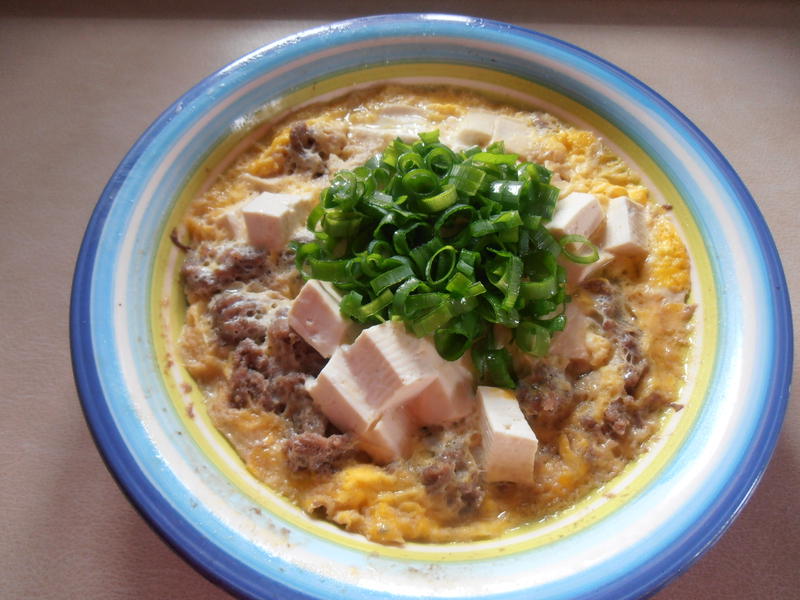 豆腐と挽肉の卵とじ