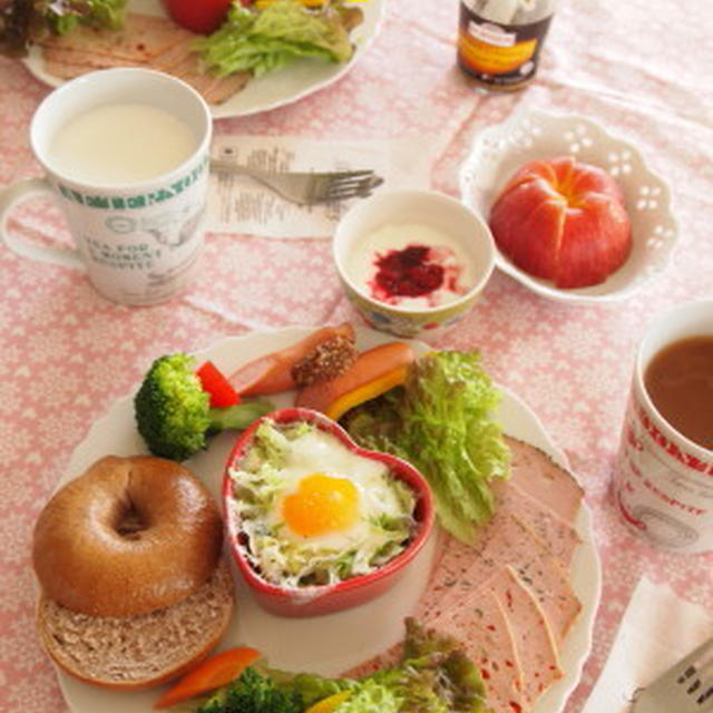 やっぱりパンが食べたくて（ベーグルプレート）。。。