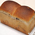 ワイルドブルーベリーの食パン