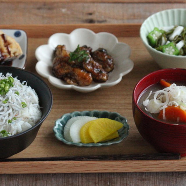 しらす丼と牡蠣のやきとり風など献立