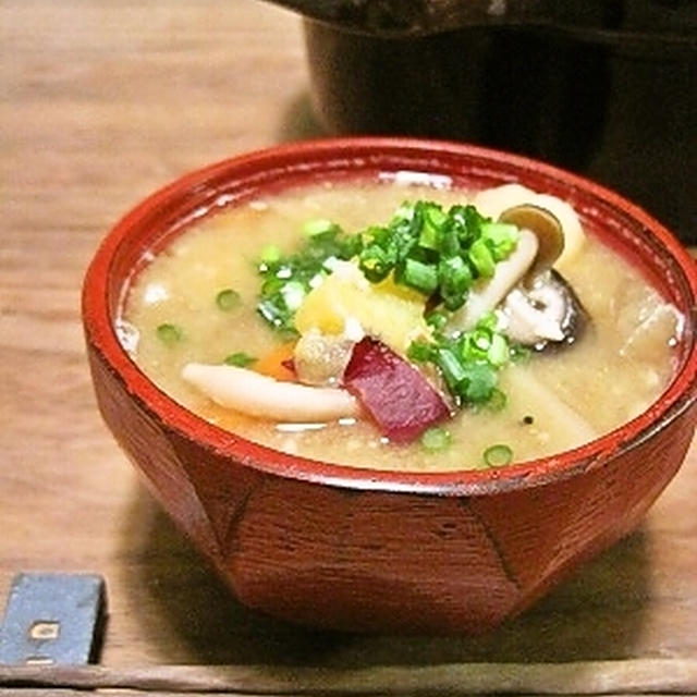 具だくさんすいとん汁