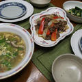 レシピ付き献立　牛肉と玉ねぎの炒め物・たたききゅうりのあえ物・レタスと卵のスープ