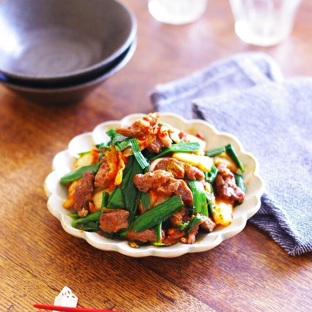 電子レンジdeラム肉とキムチとニラの和えもの【#簡単レシピ #時短料理 #レンチン #電子レンジ料理 #レシピ #おかず #ラム肉 #キムチ #ニラ #クミン #ごま油】【レシピ2281】