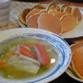 野菜スープ＆豆乳パンケーキ。