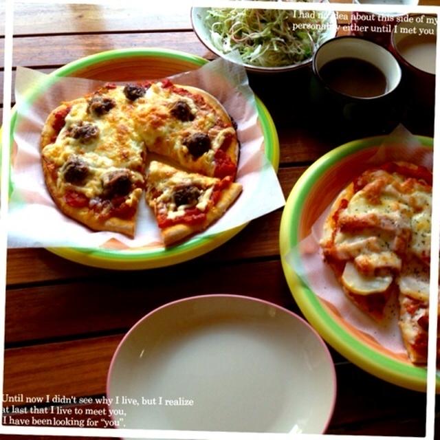 冷凍しておいたパン生地で朝ごはん。ピザ、メロンパン、レーズンぱん。ＤＩＹ,