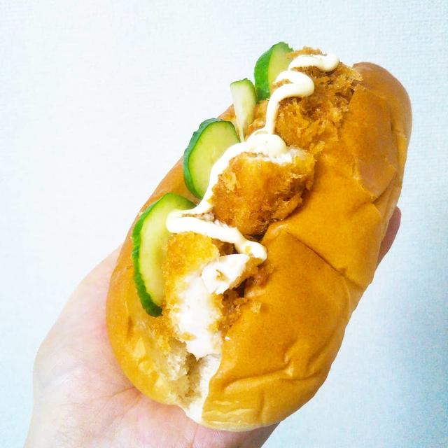 123CLUBHOUSEのホットドッグパン＆オーケーストアのチキンカツ