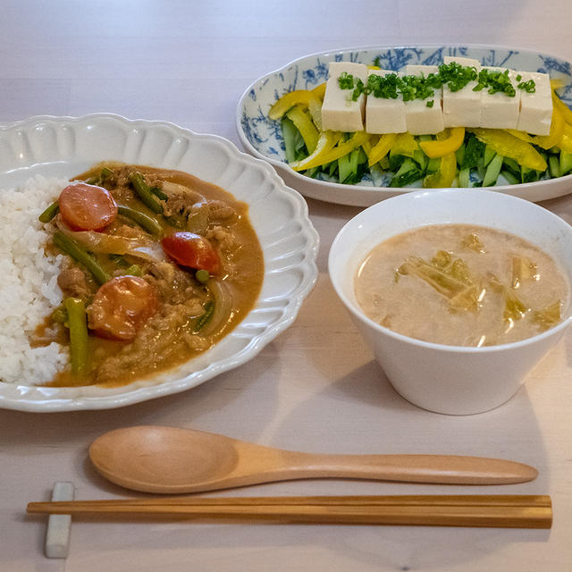 【レシピ】9/6晩ごはん 調理時間20分！「にんにくの芽入り牛味つけ肉のミルクカレー」