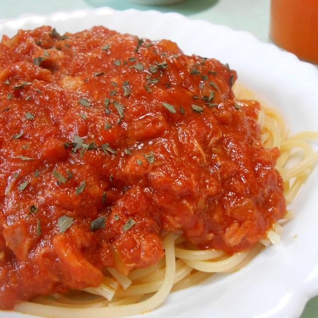 基本のトマトソース 缶を使って 簡単なのに美味しい トマトとツナのパスタ By こっとんさん レシピブログ 料理ブログのレシピ満載