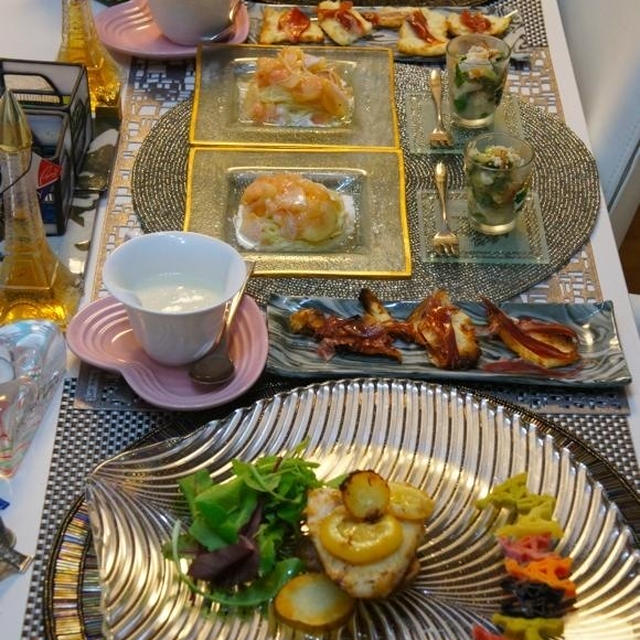 i-kitchen エッフェル塔型パスタとカジキまぐろ、桃のパスタ♪