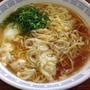昼はイオンのＰＢ「麺とスープにこだわった醤油ラーメン」