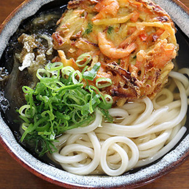 久しぶりに「かき揚げ昆布うどん」