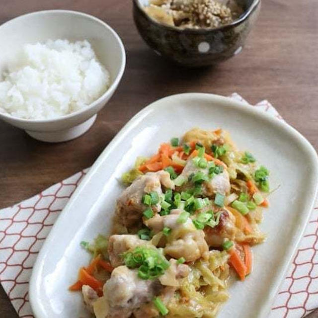 味噌とチーズでめちゃウマ♡「鶏肉とキャベツの味噌チーズ焼き」献立