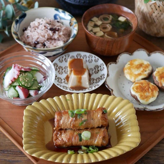 厚揚げの豚肉巻きで昼ごはん