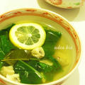 タイ料理：カー(ガラングル)とレモングラスのクリアスープ