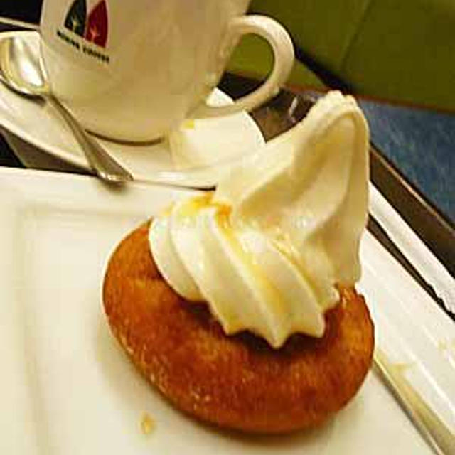 【自由が丘】モリバコーヒー　ソフド　ソフトクリーム＆ドーナツ