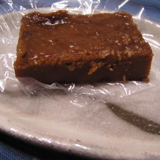 混ぜて蒸すだけなのに、本格的な味わい深さに感激！味噌ういろう
