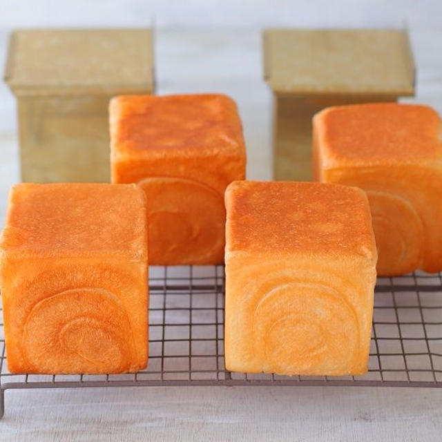 松永製作所さんの優れものパン型でミニキューブ食パンを焼く By あいりおーさん レシピブログ 料理ブログのレシピ満載