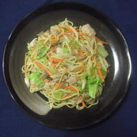 美味しいお出汁でちょっと和風な焼きラーメン★ワインがやって来た!!