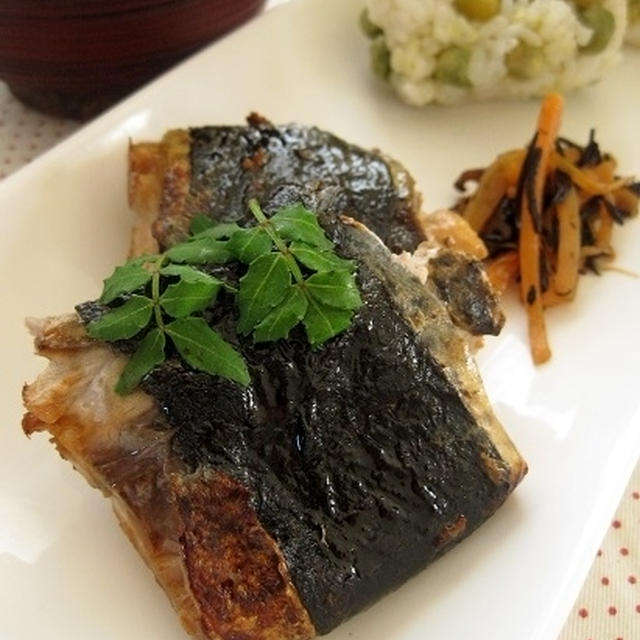 サバの海苔巻焼き