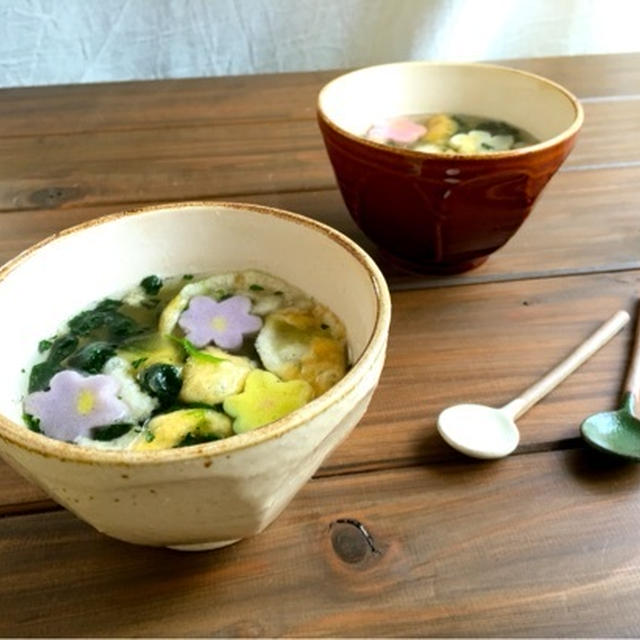 可愛いお花が咲く 最中のお吸い物♡ 皆様ありがとうございます(ノ_＜)