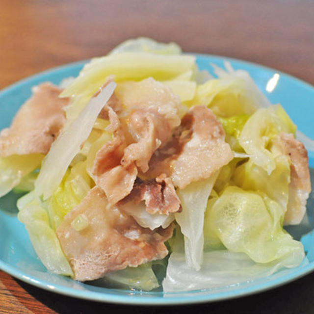 キャベツと豚肉の塩麹蒸し